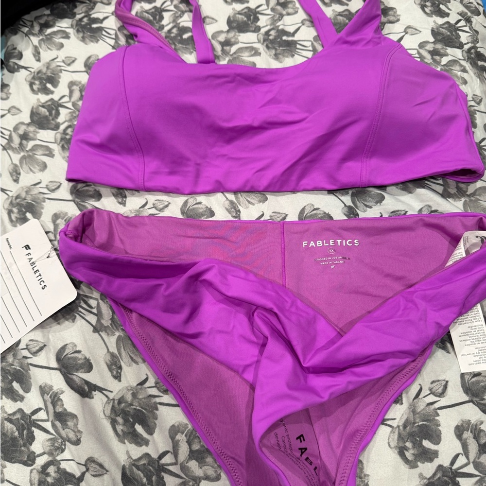 Fabletics Women's Vibrant Purple Bra Set